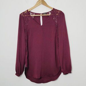 💕Dynamite Long Sleeve Blouse Shirt Top Burgundy Lace V-Neckline Keyhole XS